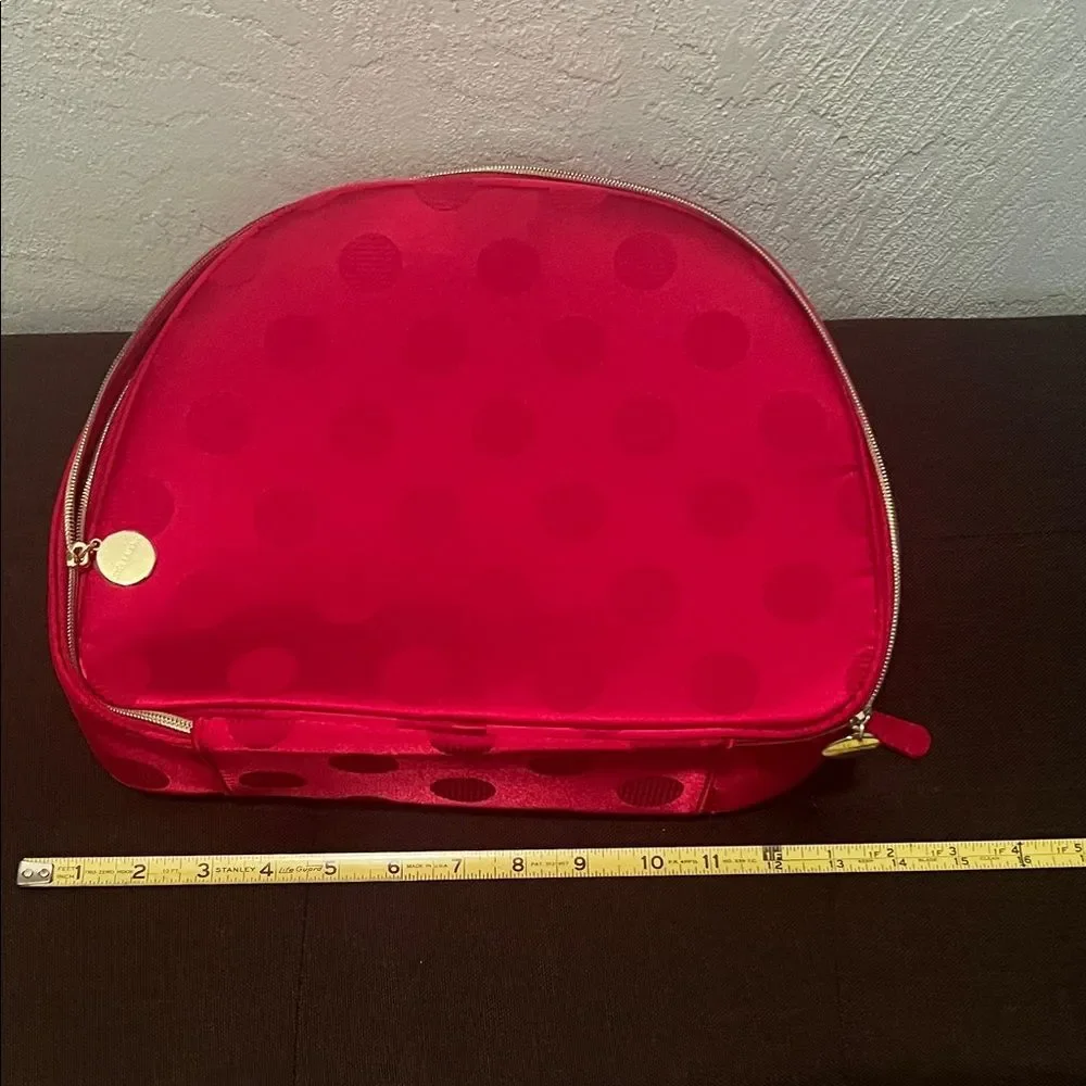 Estee Lauder chic red